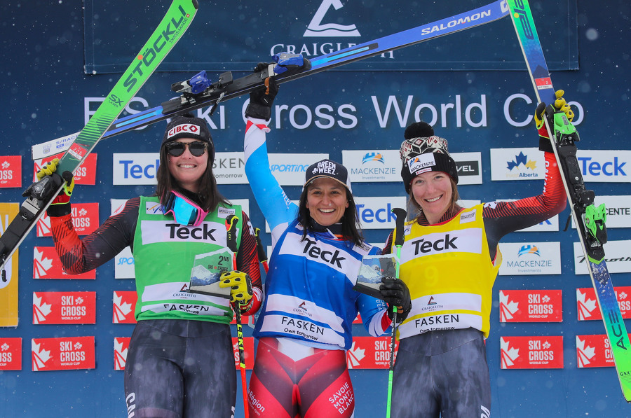 CRAIGLEITH,CANADA,18.MAR.23 - FREESTYLE SKIING - FIS World Cup, Ski Cross, ladies, award ceremony. Image shows the rejoicing of Marielle Thompson (CAN), Marielle Berger Sabbatel (FRA) and Brittany Phelan (CAN) . Photo: GEPA pictures/ Matic Klansek